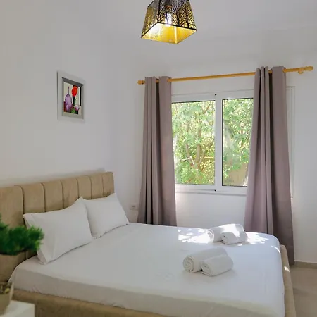 Relaxing Escape * Ksamil