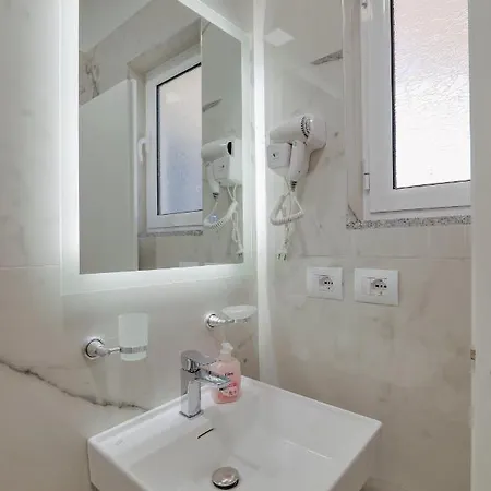 Relaxing Escape * Ksamil