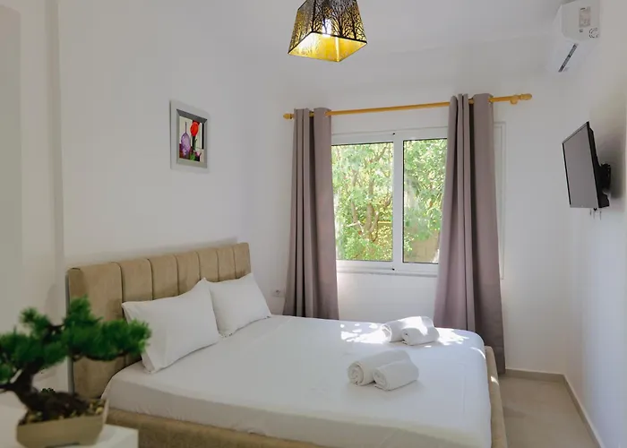 Relaxing Escape * Ksamil